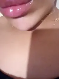 Sexlove1xo webcam model stream image