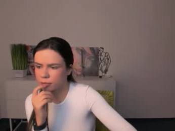 violet_moxi webcam model stream image