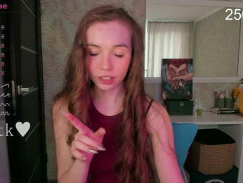 YonaBones webcam model stream image