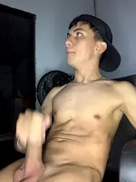 gabrielzinnnn085 webcam model stream image