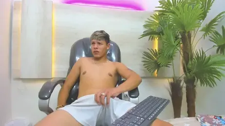 Nightmare_Voy webcam model stream image