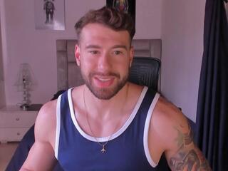 Mike Skip webcam model stream image
