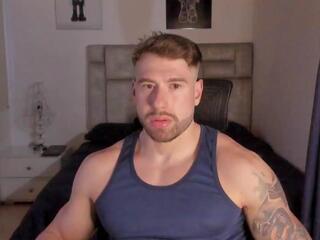 Mike Skip webcam model stream image