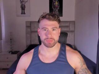 Mike Skip webcam model stream image