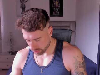 Mike Skip webcam model stream image