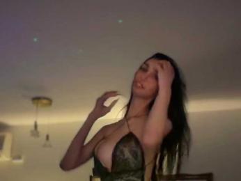 KevinAndMaria webcam model stream image