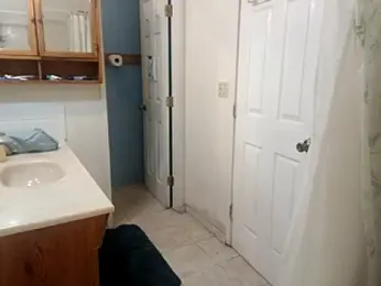 DevinToore webcam model stream image