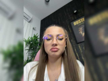 AliceReus webcam model stream image