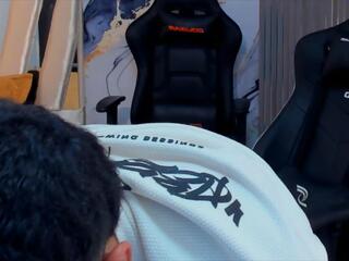 Riccie Pezzutti webcam model stream image