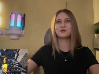 HeyRina webcam model stream image