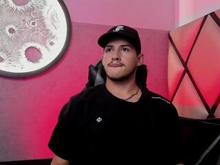 Nathan Ferrara webcam model stream image
