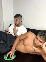 mirallesandbig webcam stripchat model stream image