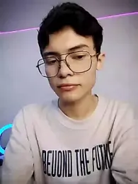 Dmitri_Aksnes webcam stripchat model stream image