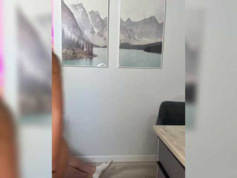 Tom-and-Jenny webcam model stream image