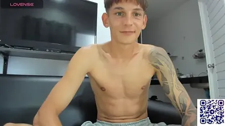 MiracleCam webcam model stream image