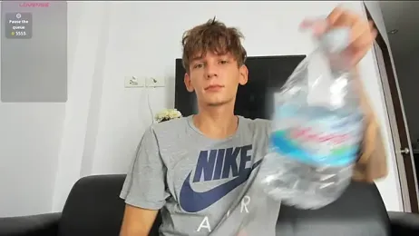 MiracleCam webcam model stream image