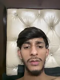 ronnnnn718 webcam model stream image