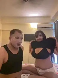 Its_me_siya webcam model stream image