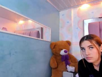 maee_angels webcam model stream image
