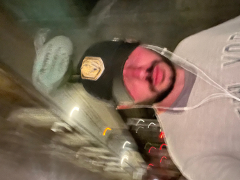 iTALIANbOYbWC webcam model stream image