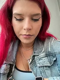 RiriRoseey webcam stripchat model stream image