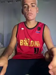 MrLeoLatino webcam model stream image