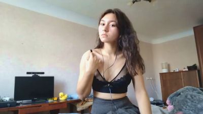 MiaLovelyOne webcam model stream image