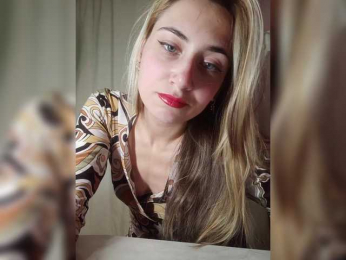MilkyGirl webcam model stream image