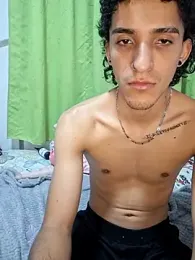 Novalewis_ webcam stripchat model stream image