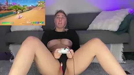 Aussielulu webcam stripchat model stream image