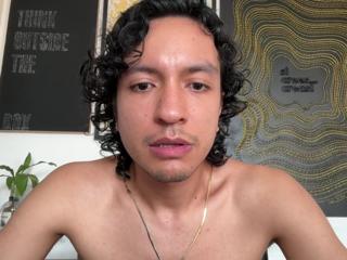 Andrew Ct webcam flirt4free model stream image