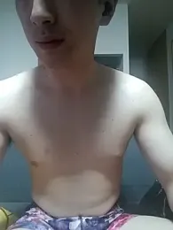 hutarou2025 webcam stripchat model stream image