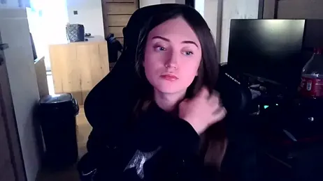 karlaluuvv webcam model stream image