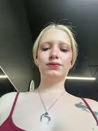 Mila_NoRules webcam model stream image