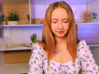 karoline-bell webcam model stream image