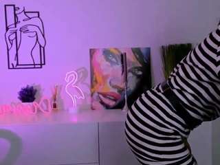karoline-bell webcam model stream image