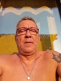 Soloyan webcam model stream image