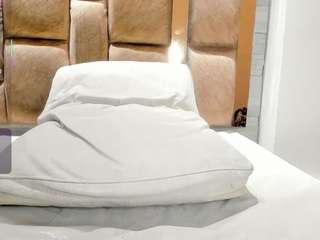 chloe-cortez webcam model stream image