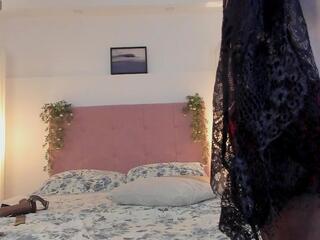 Erza Elric webcam flirt4free model stream image