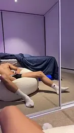 TheDomTop webcam model stream image