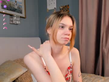 emiliacourtney webcam model stream image