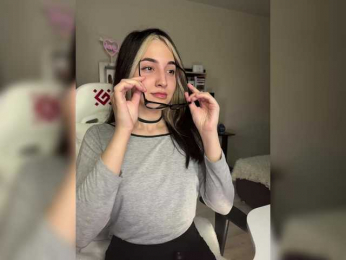 -MarshmelloW- bongacams stream image