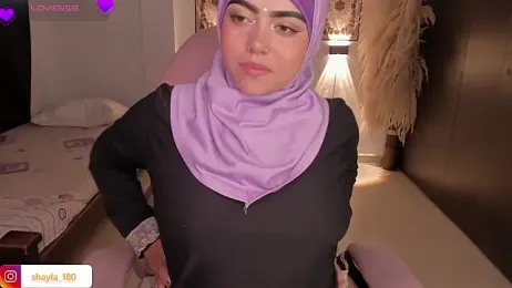 shayla_18 stripchat stream image