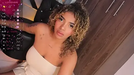 Iris_hott1 stripchat stream image