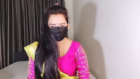 YourLovelyQueen stripchat stream image