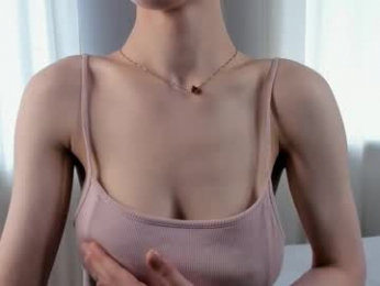 moirebaggs chaturbate stream image