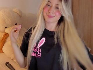 Amy Blondes flirt4free stream image