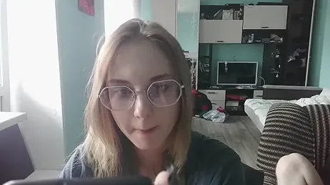 emolina1337 stripchat stream image