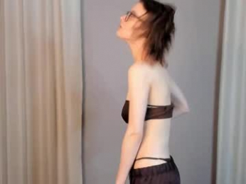 moirebaggs chaturbate stream image