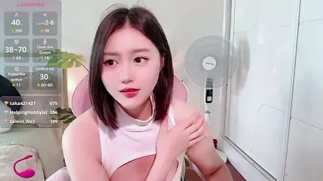 Dennielle- stripchat stream image